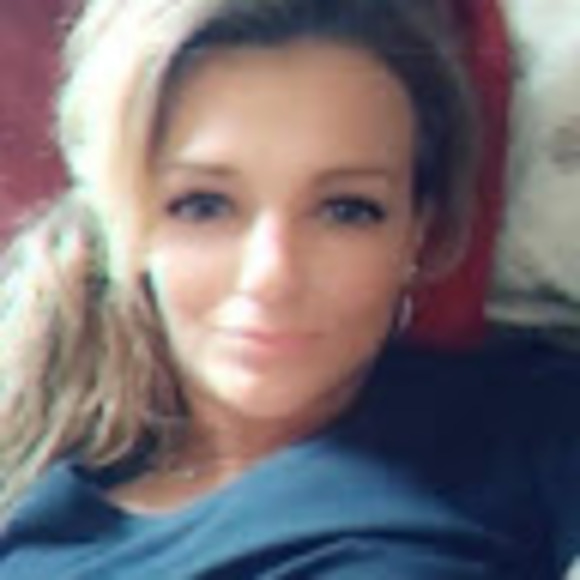 Meet your Posher, Erin - Picture 1 of 1